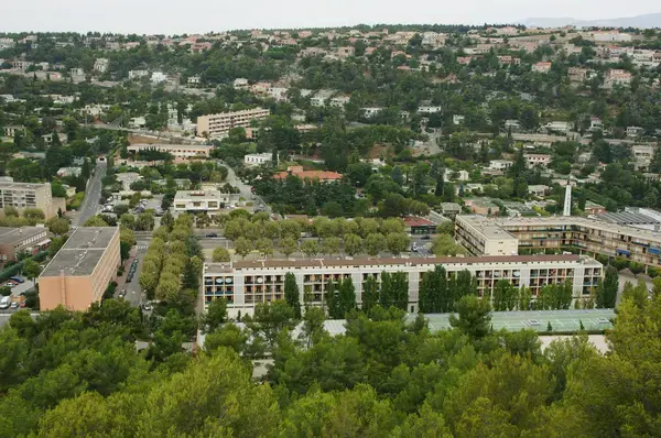 Artisan Monte Escalier Pose monte escalier Carnoux-en-Provence