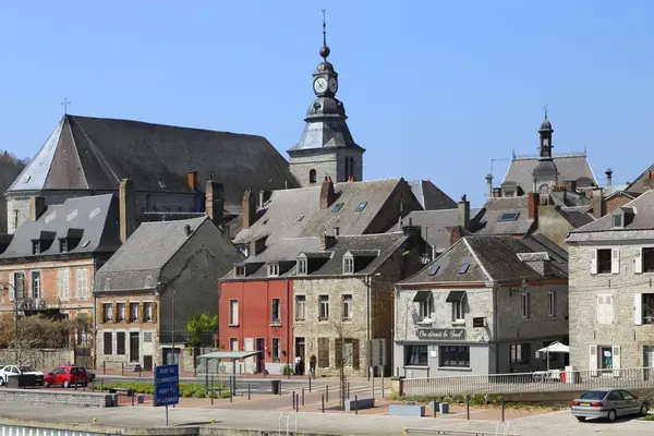 Artisan Monte Escalier Pose monte escalier Givet