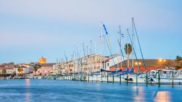 Artisan Monte Escalier Pose monte escalier Mèze