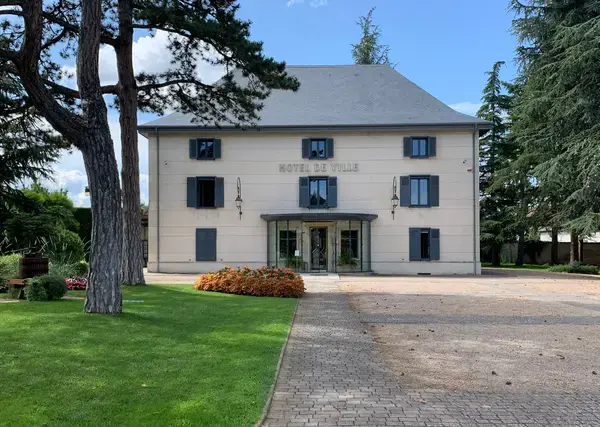 Artisan Monte Escalier Pose monte escalier Villette-d'Anthon